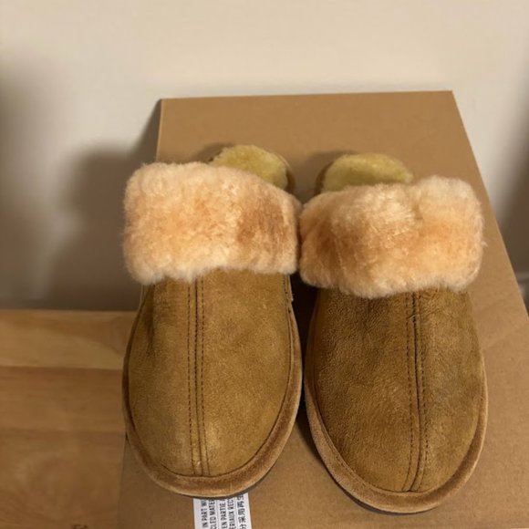 NWOT SOX TAB Furry Clog Slippers Indoor/Outdoor Fur Lining Tan Suede - Picture 1 of 4